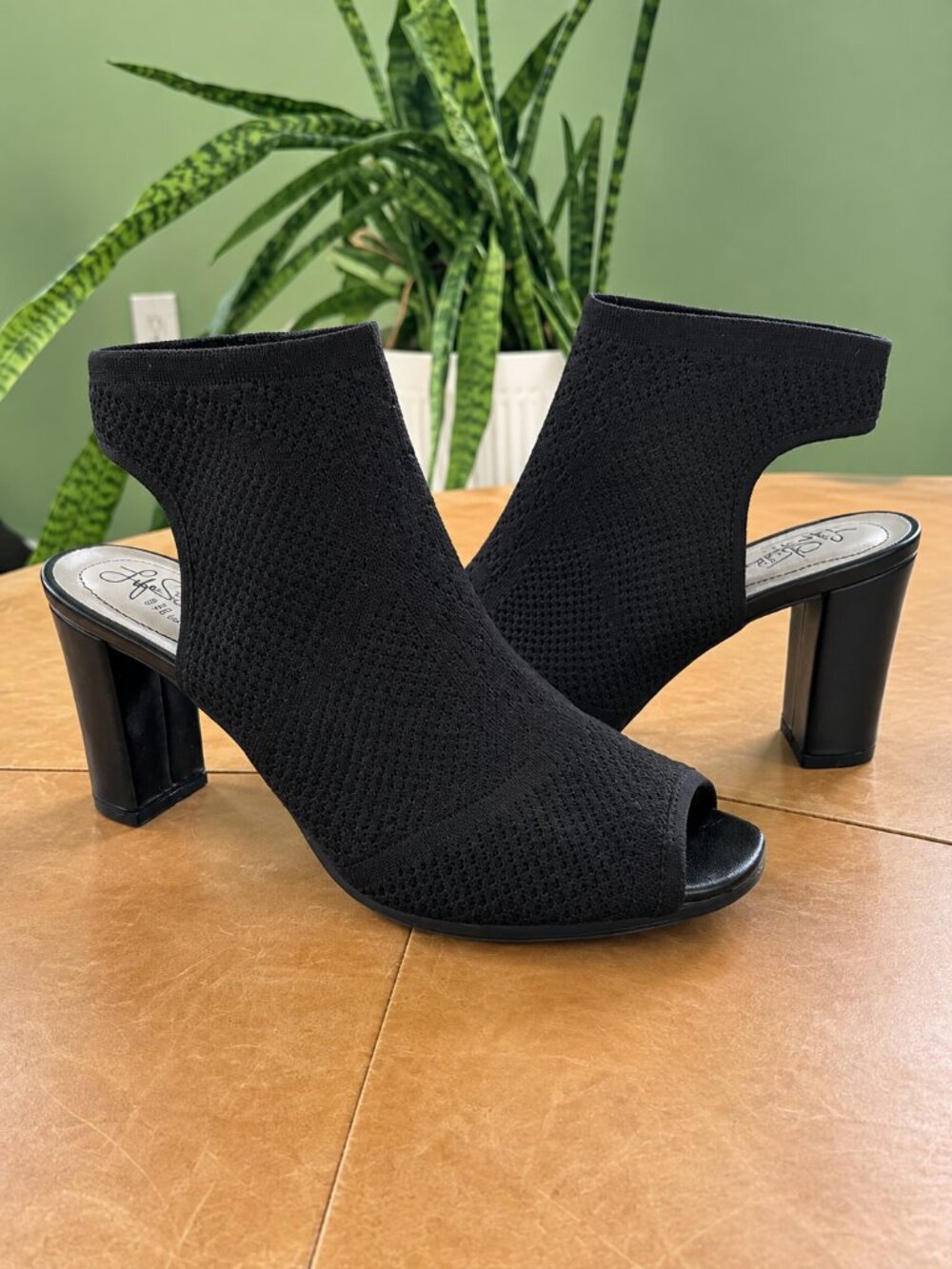LifeStride Alita Black Knit Peep Toe Booties Heels Size 9